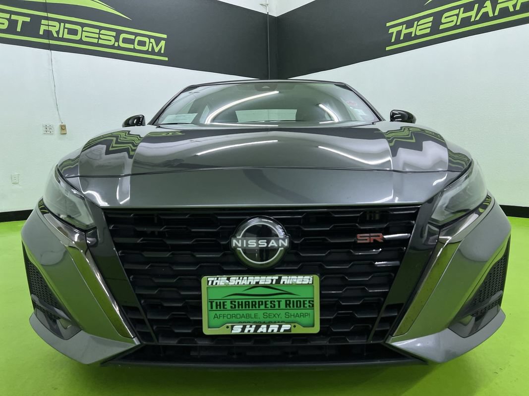 Used 2024 Nissan Altima 2.5 SR FWD image 3