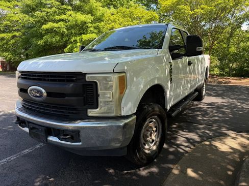 Used 2019 Ford F250 4x4 SuperCab Super Duty image 10