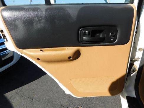 Used 1998 Jeep Cherokee Sport image 14