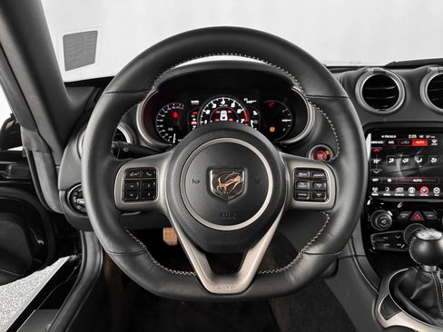 Used 2016 Dodge Viper GTS image 11