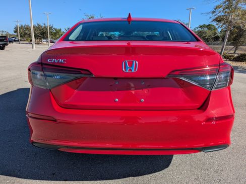 Used 2022 Honda Civic LX image 6