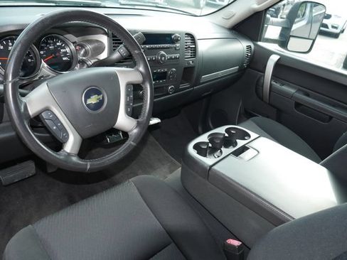 Used 2011 Chevrolet Silverado 1500 LT w/ All-Star Edition AWD/4WD image 12