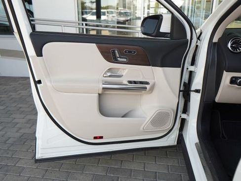 Certified 2022 Mercedes-Benz GLA 250 4MATIC image 15