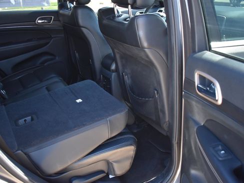 Used 2015 Jeep Grand Cherokee Limited w/ Luxury Group II image 15