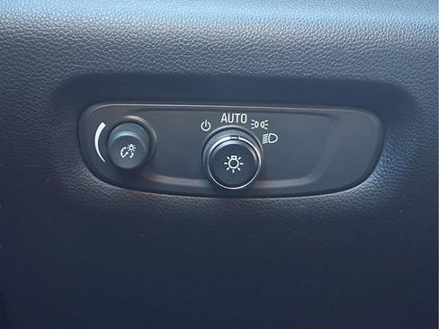 Certified 2022 Chevrolet Traverse Premier w/ Redline Edition image 13