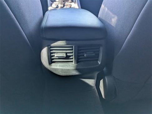 Used 2022 Dodge Challenger SXT image 14