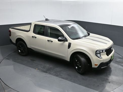 New 2025 Ford Maverick XLT w/ XLT Luxury Package image 43