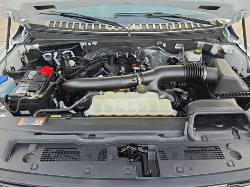 Used 2024 Ford Expedition Limited AWD/4WD image 31
