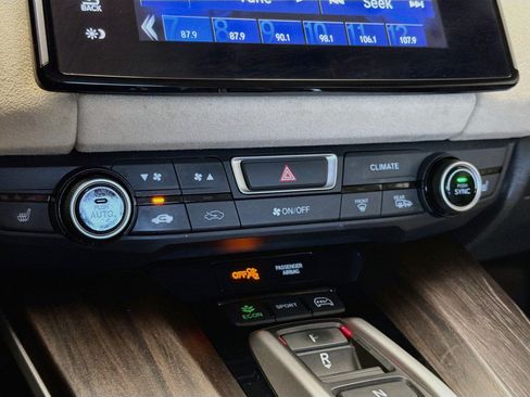 Used 2018 Honda Clarity Touring image 10
