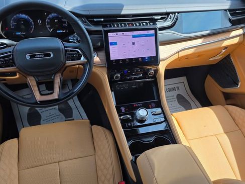 New 2025 Jeep Grand Cherokee L Summit image 31