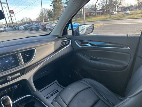 Used 2021 Buick Enclave Avenir w/ Avenir Technology Package image 15