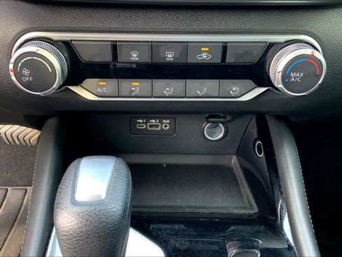 Used 2023 Nissan Altima 2.5 SV image 33