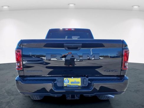 New 2026 RAM 2500 Big Horn AWD/4WD image 7