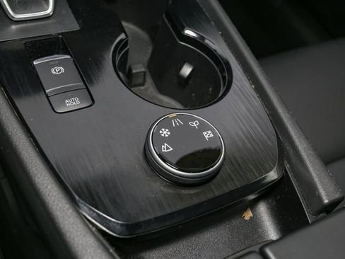 Used 2023 Nissan Rogue SV w/ SV Premium B Package image 26