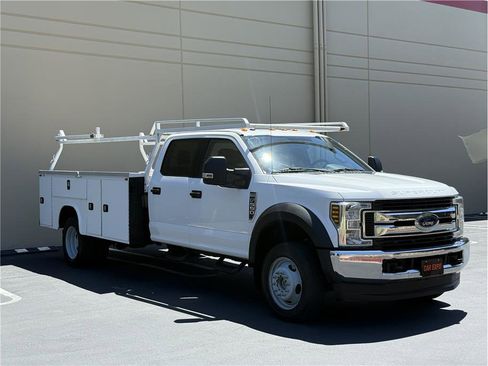 Used 2018 Ford F550 4x4 Crew Cab Super Duty image 3