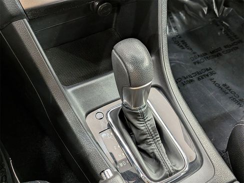 Used 2015 Subaru Crosstrek 2.0i Limited image 25