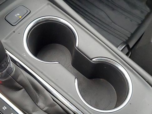 Used 2023 Chevrolet Equinox LT image 24