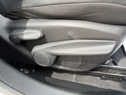 Used 2025 Jeep Compass Trailhawk image 28