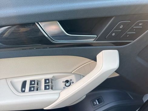 Used 2018 Audi Q5 2.0T Premium Plus w/ Premium Plus Package image 6