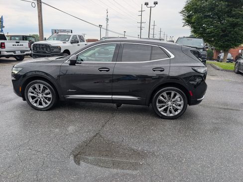 Used 2021 Buick Envision Avenir w/ Technology Package II AWD/4WD image 2