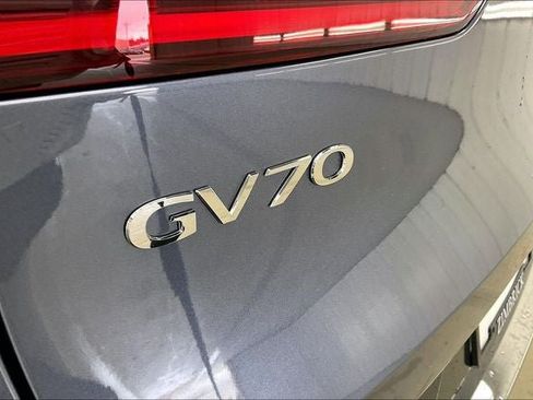 New 2026 Genesis GV70 2.5T Select AWD/4WD image 18
