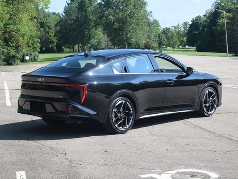 Used 2025 Kia K4 GT-Line w/ GT-Line Premium Package FWD image 30