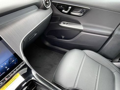 New 2025 Mercedes-Benz GLC 300 4MATIC image 27