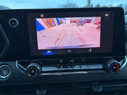 Used 2023 Chevrolet Colorado W/T image 20