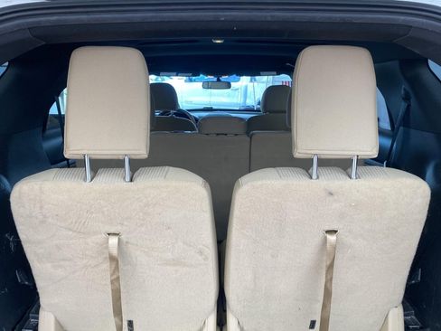 Used 2017 Ford Explorer XLT w/ Equipment Group 201A image 15