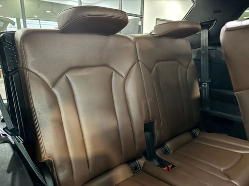 Used 2019 Audi Q7 3.0T Premium Plus image 23