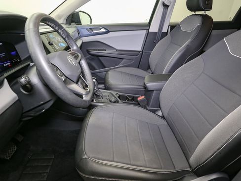 Certified 2023 Volkswagen Taos SE image 44