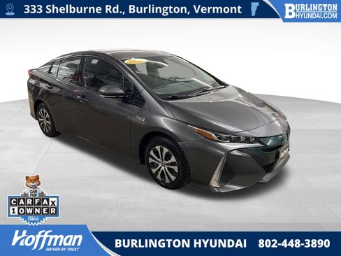 Used 2020 Toyota Prius Prime LE image 1