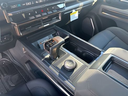 New 2025 GMC Hummer EV 2X image 34