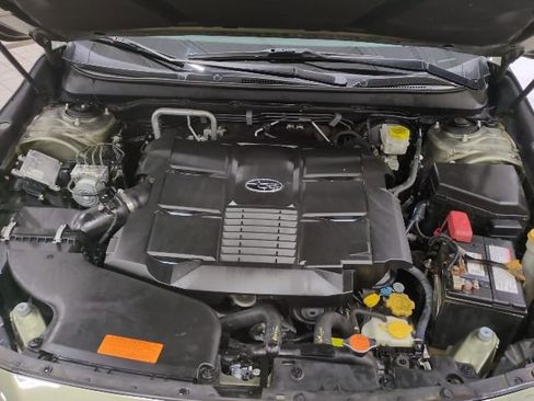 Used 2018 Subaru Outback 3.6R Touring image 7