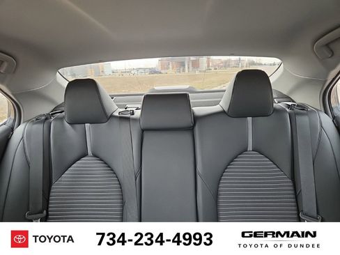 Used 2021 Toyota Camry SE AWD/4WD image 13