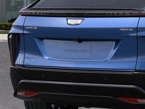 New 2025 Cadillac Lyriq Sport image 14
