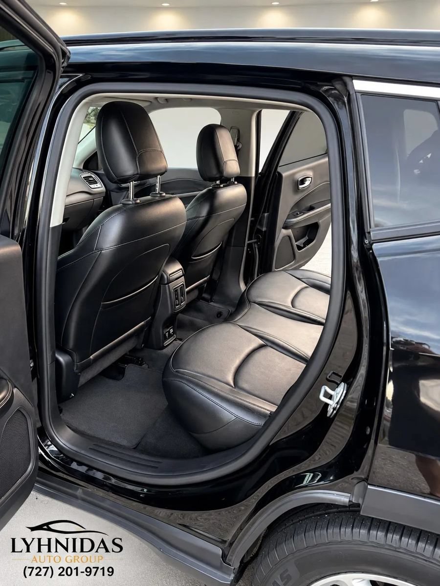Used 2020 Jeep Compass Limited FWD image 5