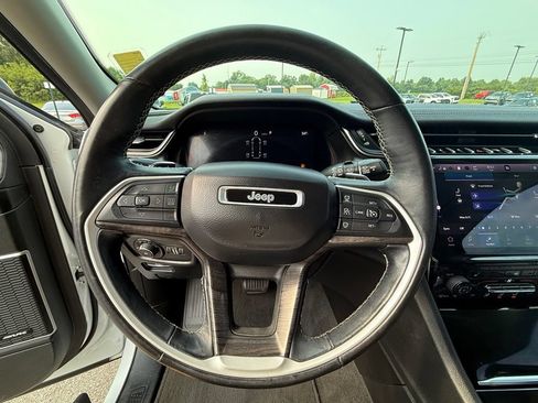 Used 2021 Jeep Grand Cherokee L Limited AWD/4WD image 20