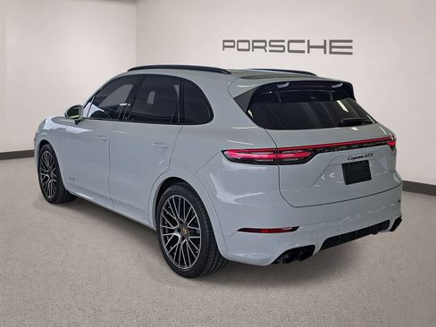 Certified 2023 Porsche Cayenne GTS AWD/4WD image 3