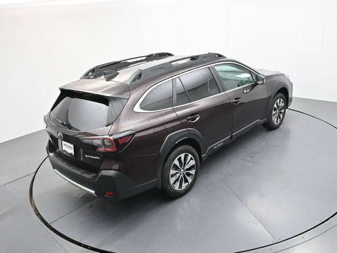 Used 2025 Subaru Outback Limited AWD/4WD image 29