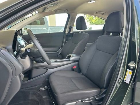 Used 2017 Honda HR-V LX image 13