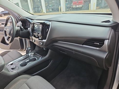 Used 2019 Chevrolet Traverse LS FWD image 29