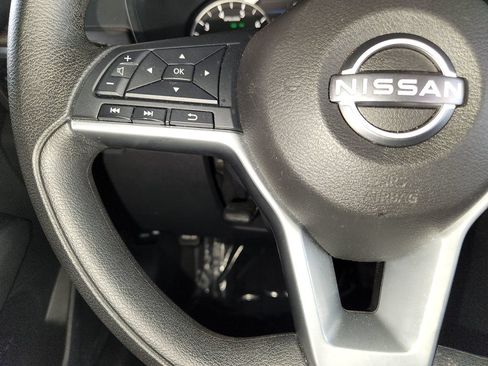 Used 2025 Nissan Altima 2.5 SV FWD image 24