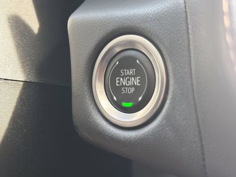 Used 2024 Chevrolet Suburban High Country AWD/4WD image 24