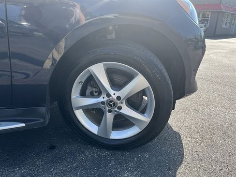 Used 2018 Mercedes-Benz GLE 350 4MATIC image 4