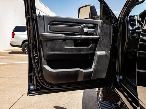 Used 2025 RAM 3500 Big Horn AWD/4WD image 29