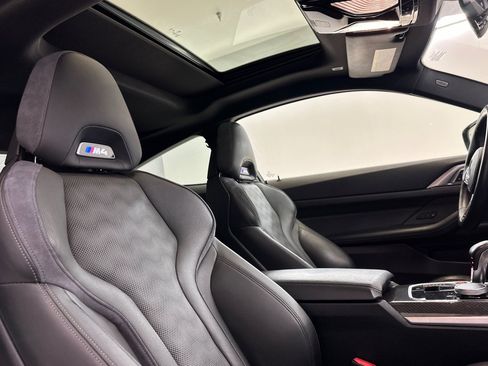 Used 2024 BMW M4 Competition RWD image 27