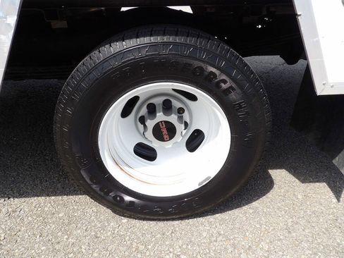 Used 2021 GMC Savana 3500 Extended w/ Power Convenience Package RWD image 45