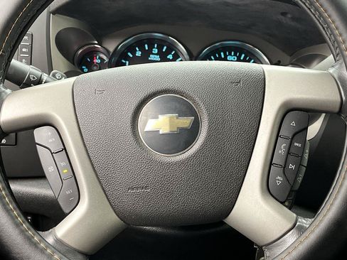 Used 2009 Chevrolet Silverado 1500 LT w/ Power Pack Plus AWD/4WD image 13