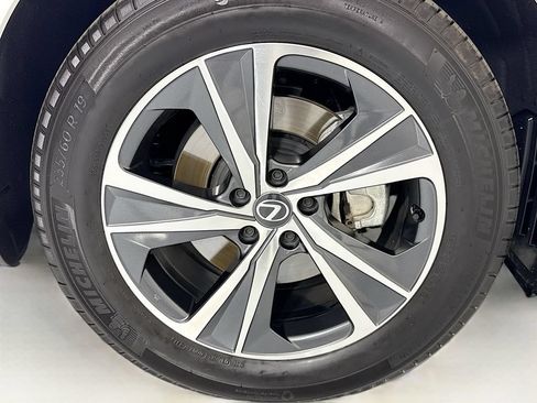 Used 2025 Lexus RX 350 FWD w/ Technology Package image 32